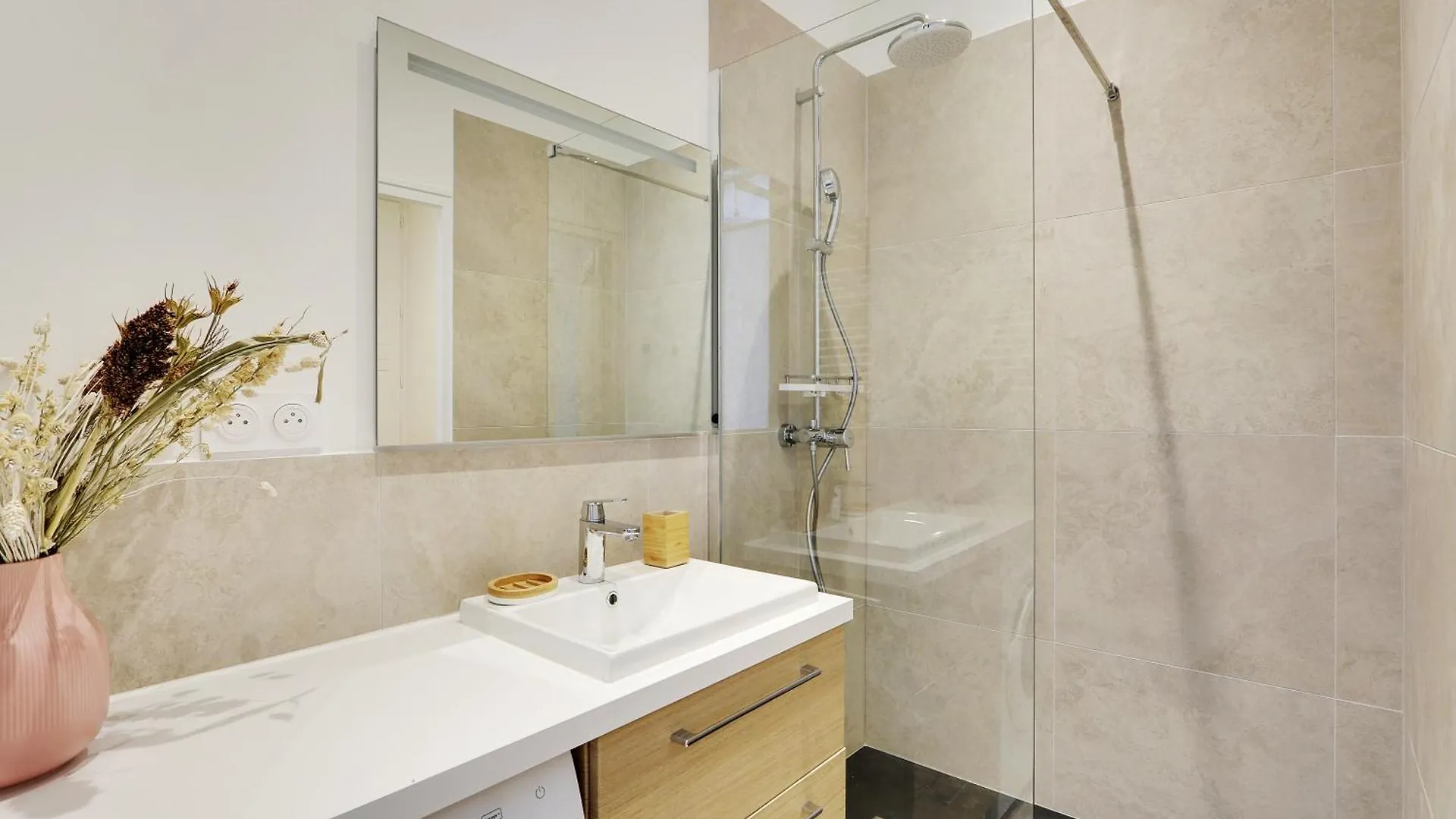 Pick A Flat'S Apartment In Reuilly-Diderot - Rue De Reuilly Paris